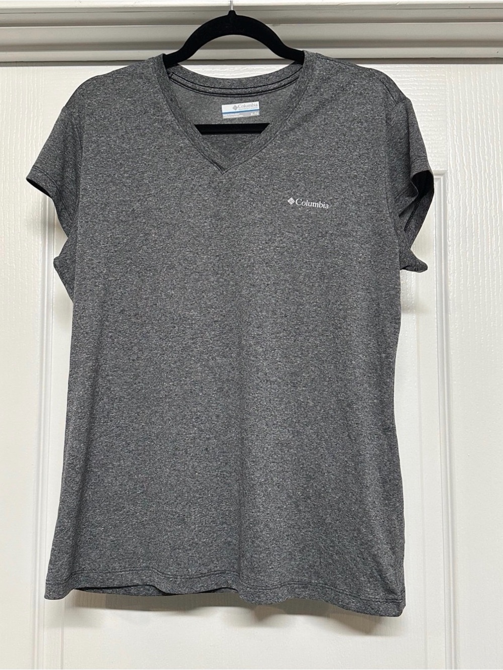 Columbia Women's Charcoal Gray V-Neck Short Sleeve Tee